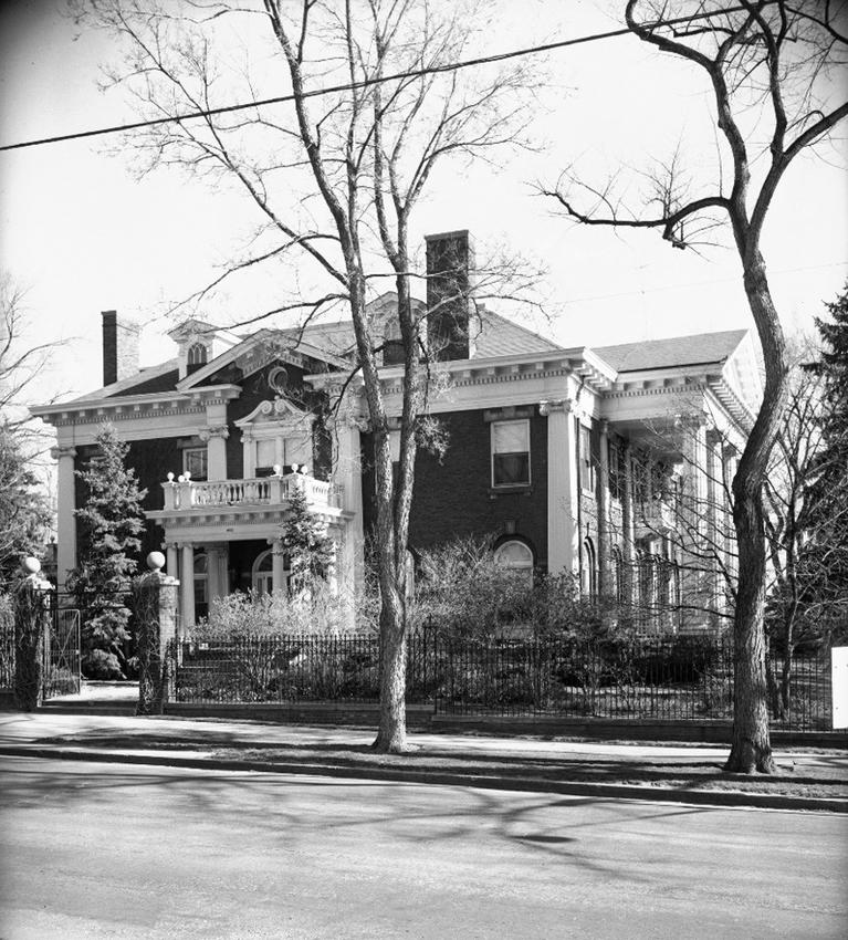 Mansion front view in black and white taken in 1948